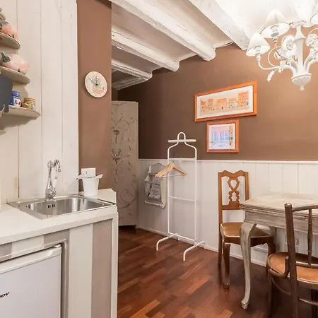 Falier Piccolo 10 Min From Train And Bus Station *