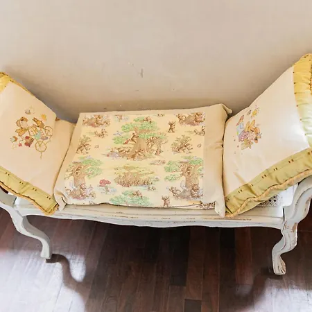 Falier Piccolo 10 Min From Train And Bus Station דירה *