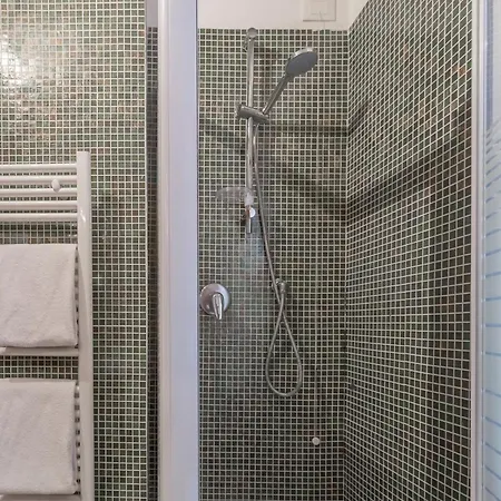 Falier Piccolo 10 Min From Train And Bus Station דירה *